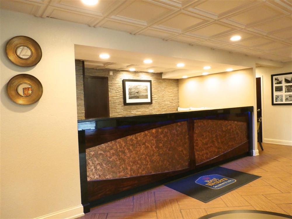 Best Western Salisbury Plaza Интерьер фото