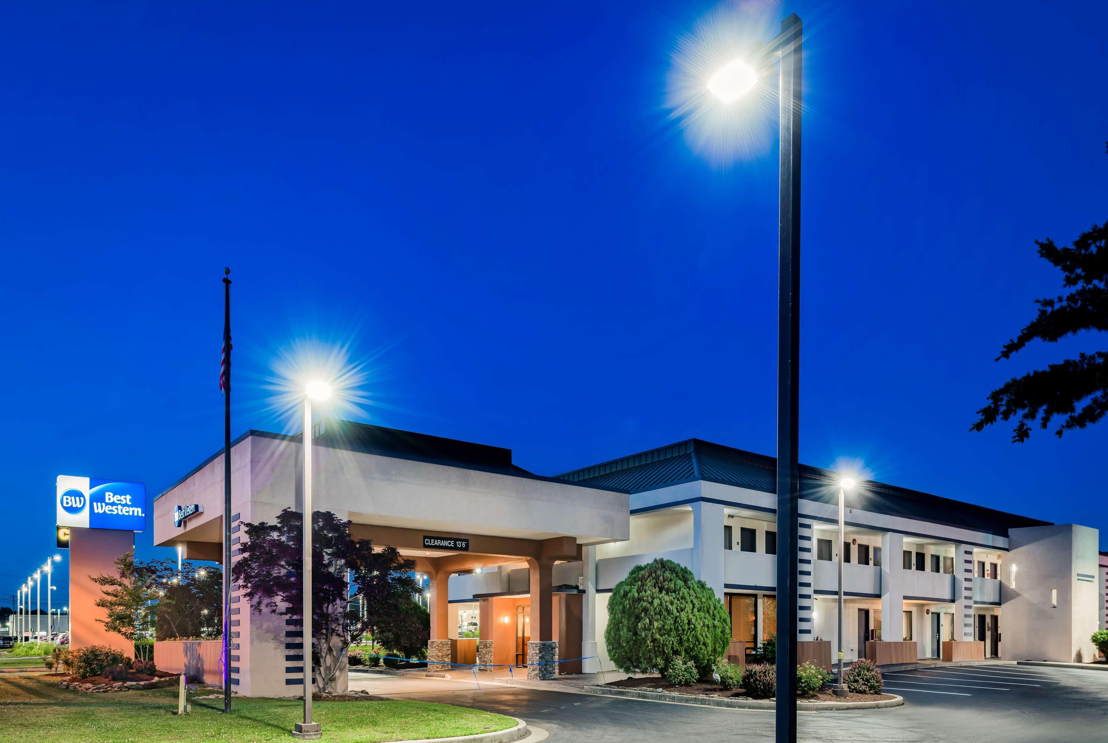 Best Western Salisbury Plaza Экстерьер фото
