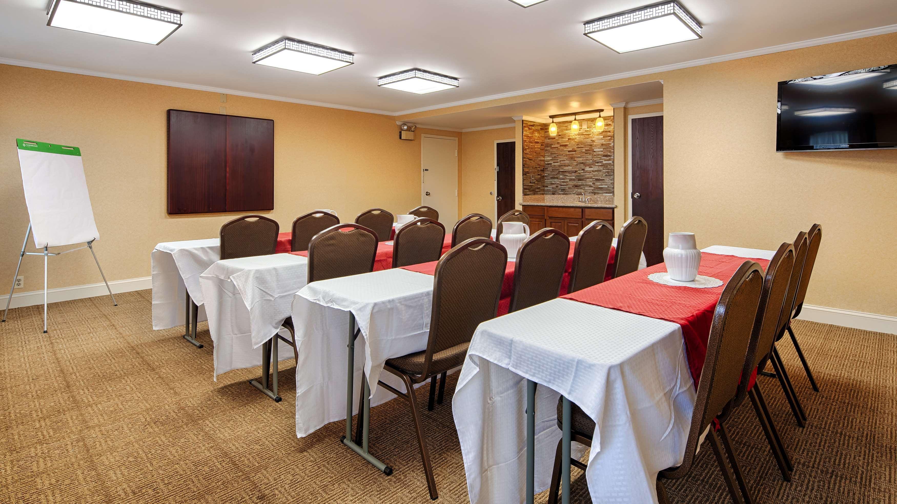 Best Western Salisbury Plaza Экстерьер фото