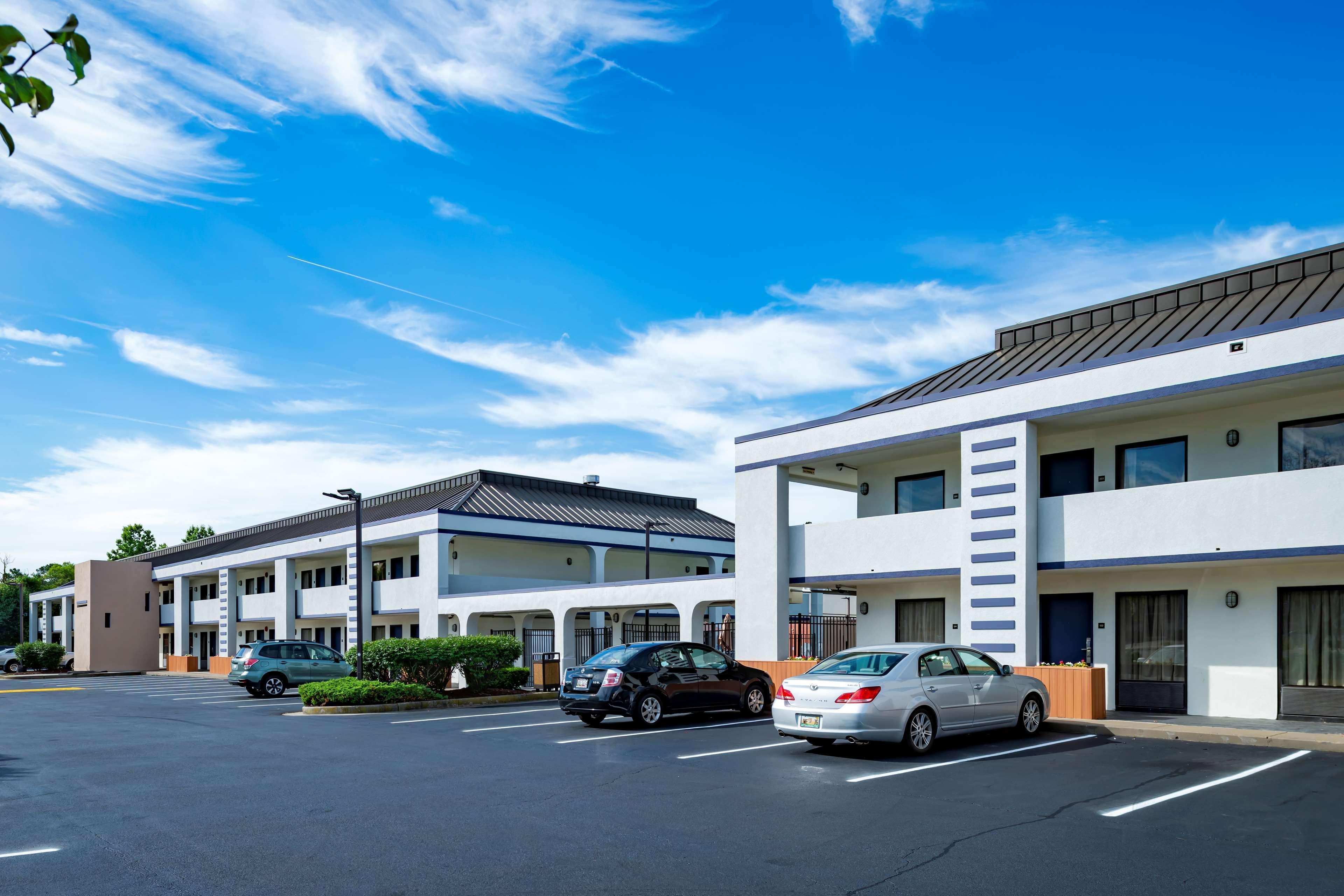 Best Western Salisbury Plaza Экстерьер фото