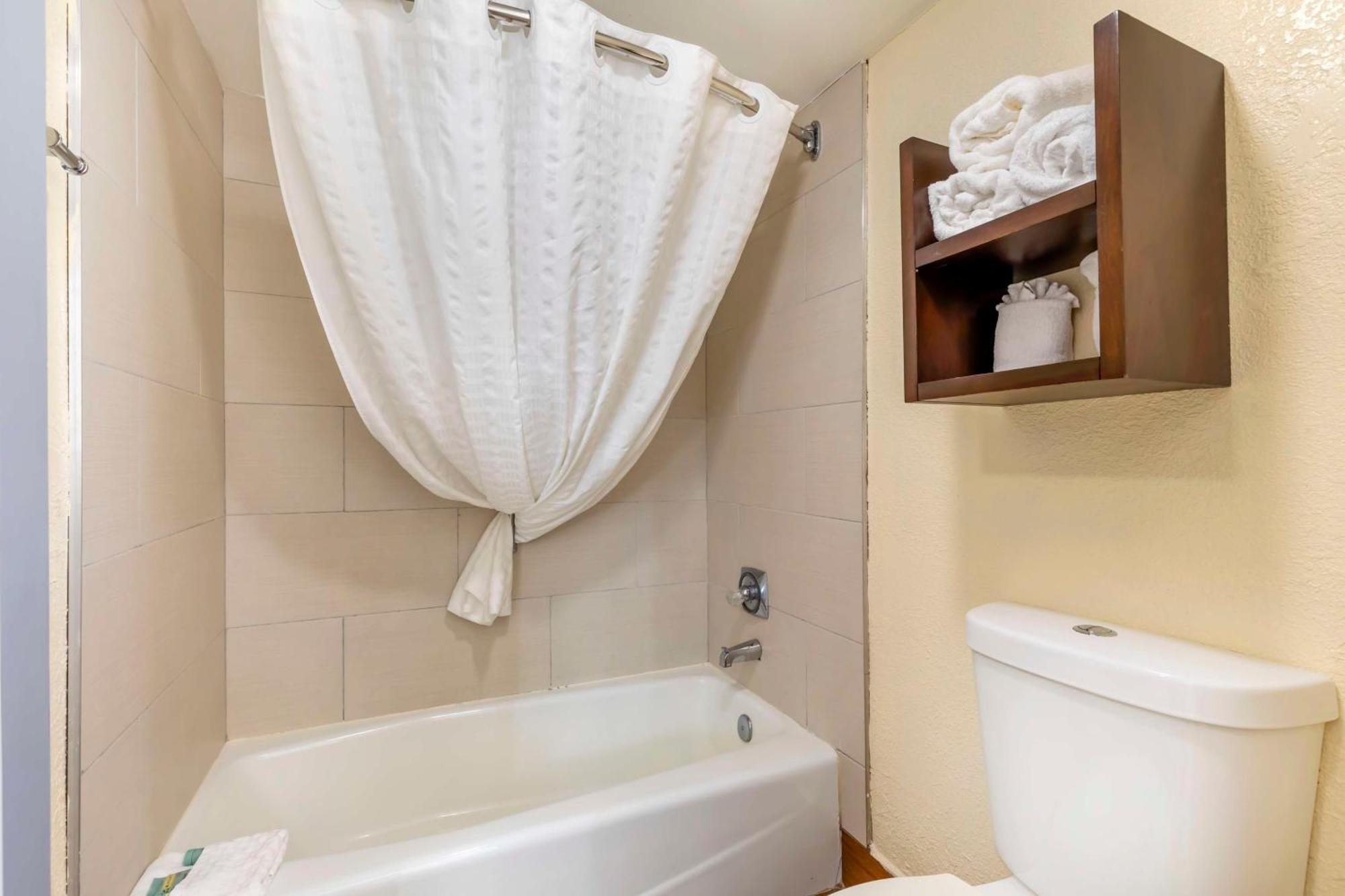 Best Western Salisbury Plaza Экстерьер фото