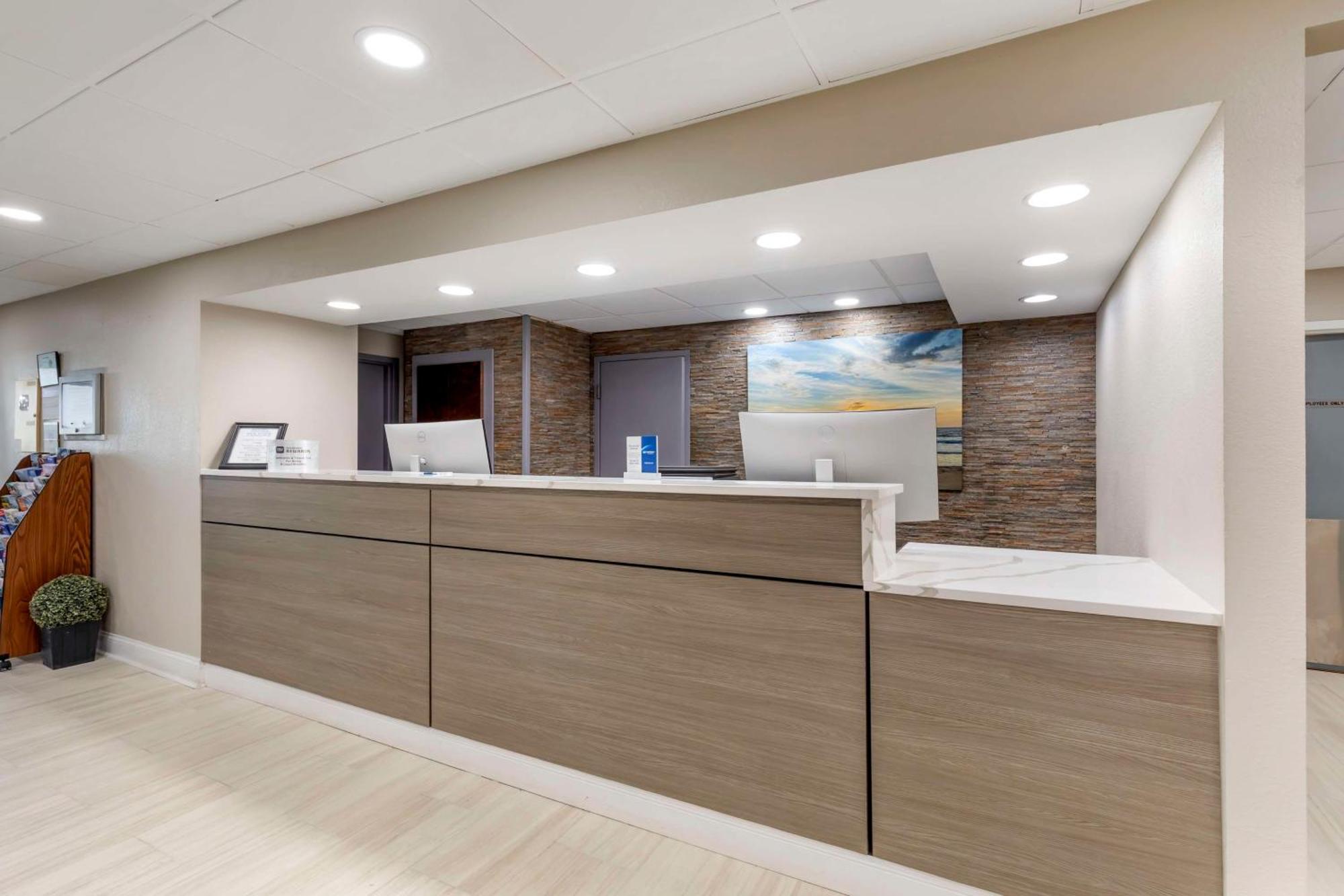 Best Western Salisbury Plaza Экстерьер фото